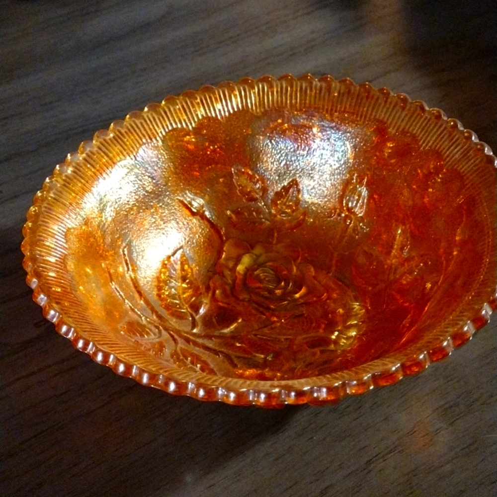 Carnival glass bowl